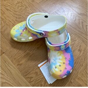 Crocs tie dye NWT